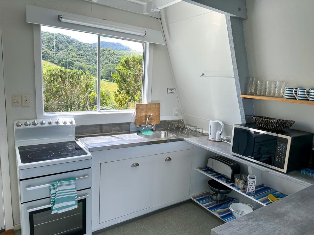 Pohutukawa Coastal Chalets Coromandel Exterior photo