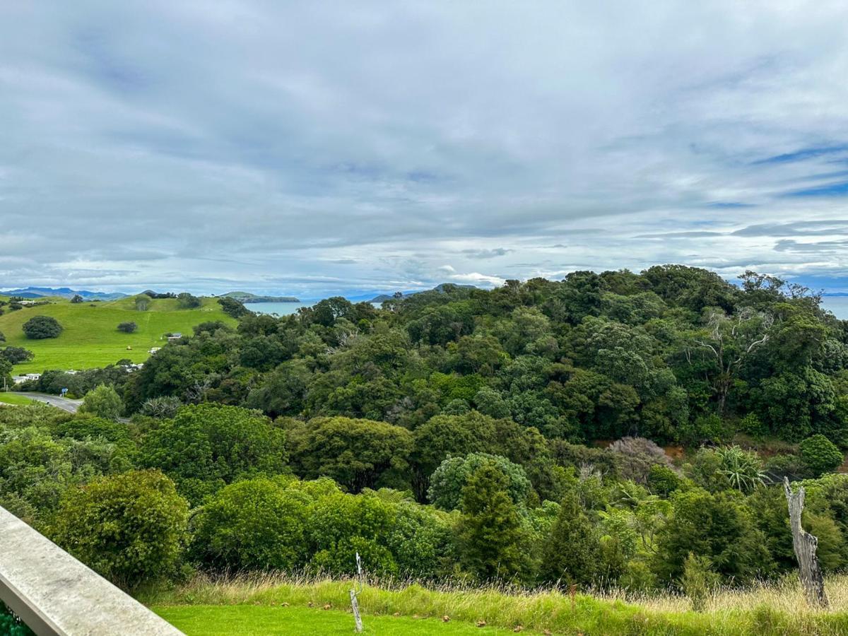 Pohutukawa Coastal Chalets Coromandel Exterior photo